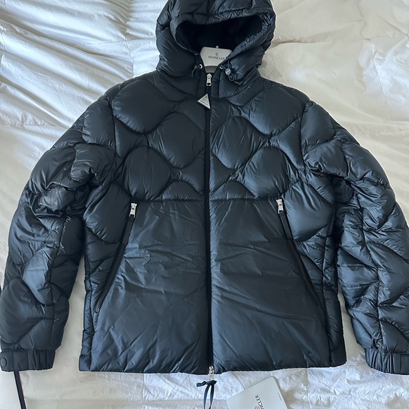 Moncler Other - Moncler | SOULIER SHORT DOWN JACKET | Men’s 2 (Medium) | Navy Blue